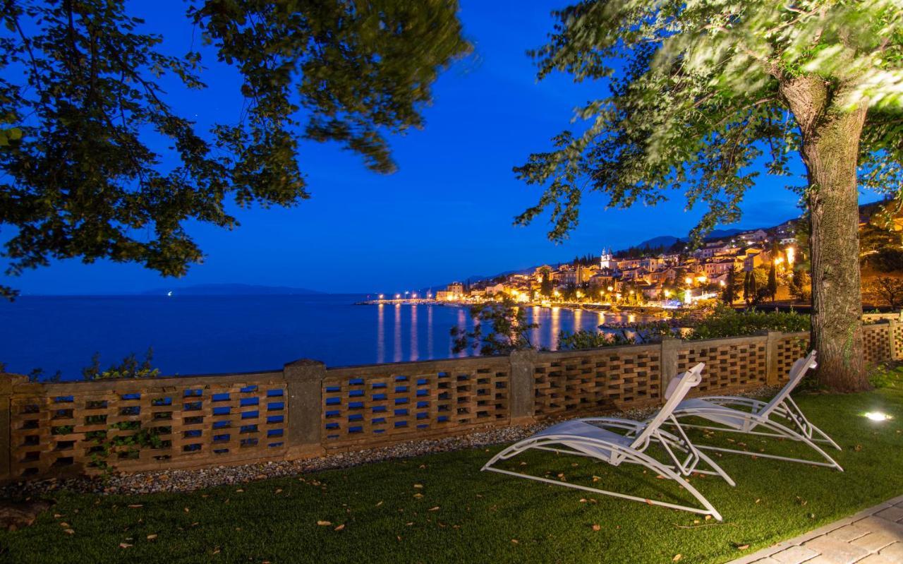 Seaside Apartment Volosko On The Beach Opatija Exterior foto