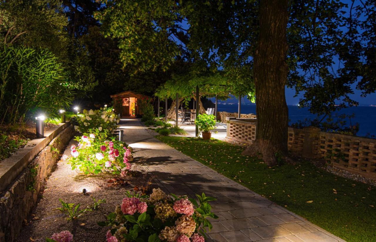 Seaside Apartment Volosko On The Beach Opatija Exterior foto