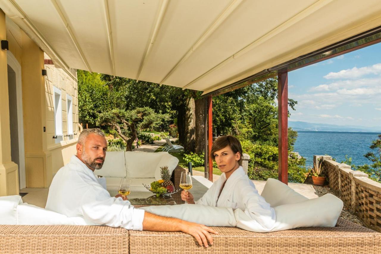 Seaside Apartment Volosko On The Beach Opatija Exterior foto